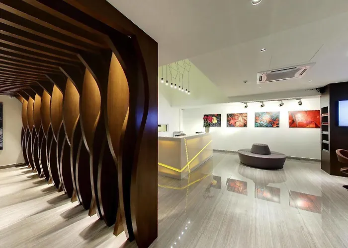 Flora By Crossroads Hotel